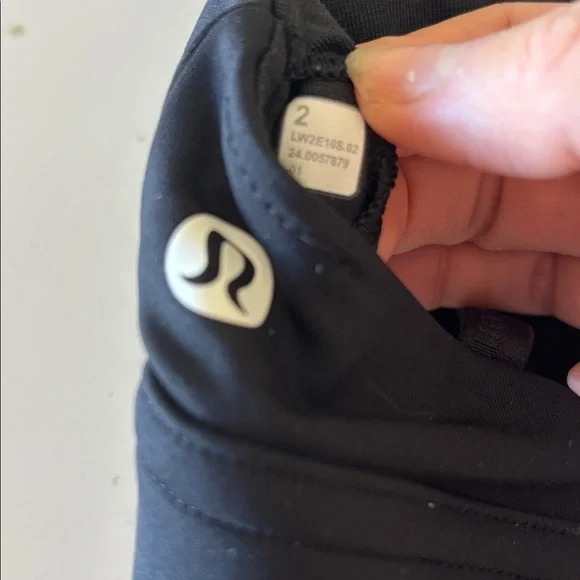 Lululemon Black Spots Bra Size 2 - Picture 5 of 5